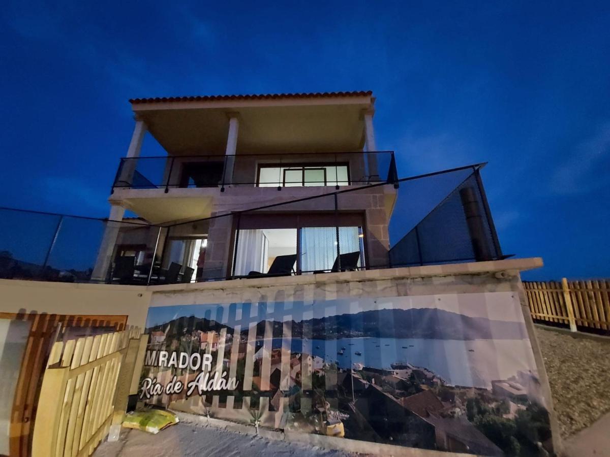 Apartamentos Mirador Ria de Aldán Esterno foto